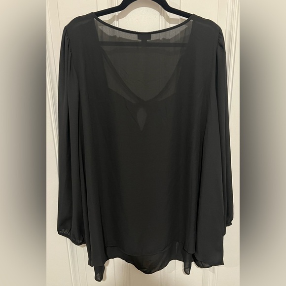 New! Torrid Black Sheer Long Sleeve Flowy Blouse in Size 4 or 26/28  Classy Goth - Picture 12 of 14